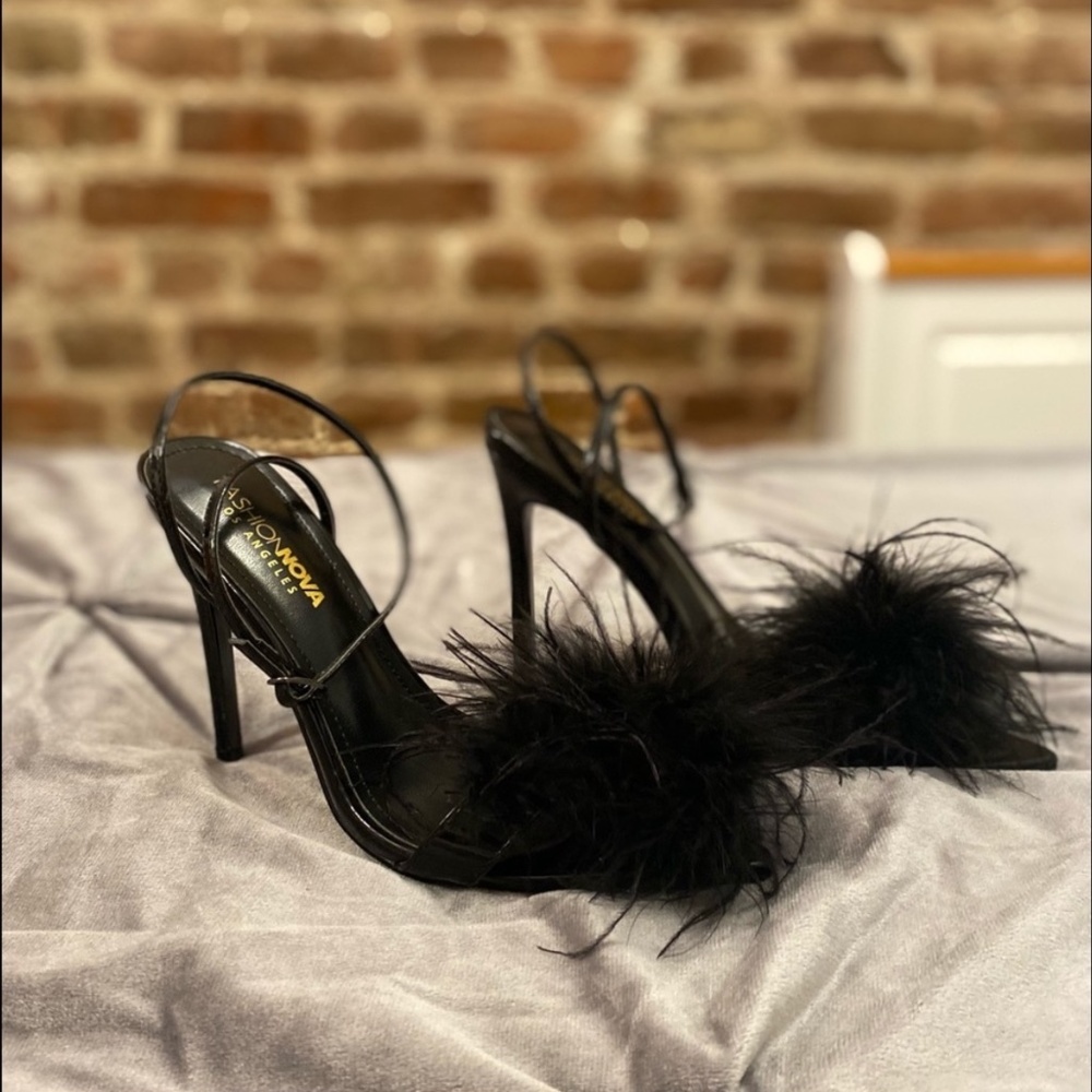 Sexy fluffy heels
